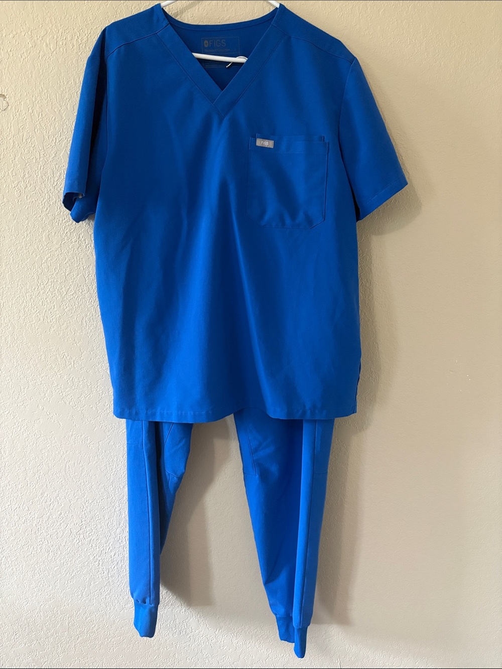 Figs Royal Blue V-Neck Scrub Top & Tansen Jogger Pants